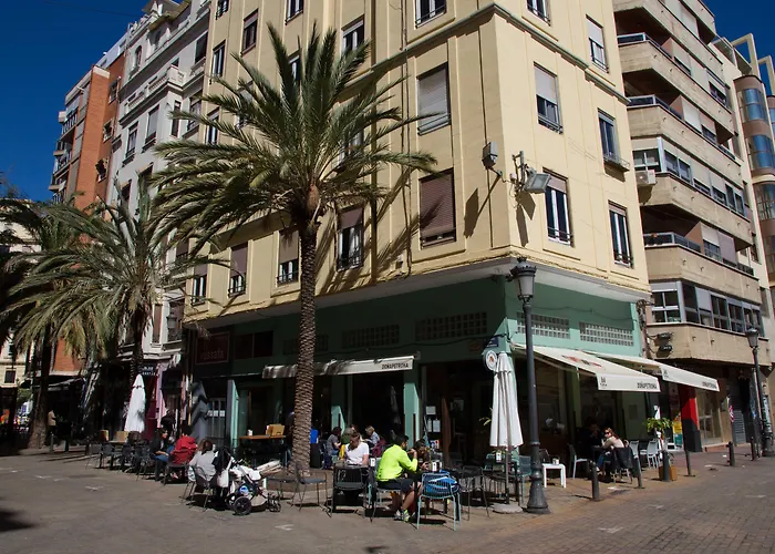 Russafa Youth Hostel Valencia